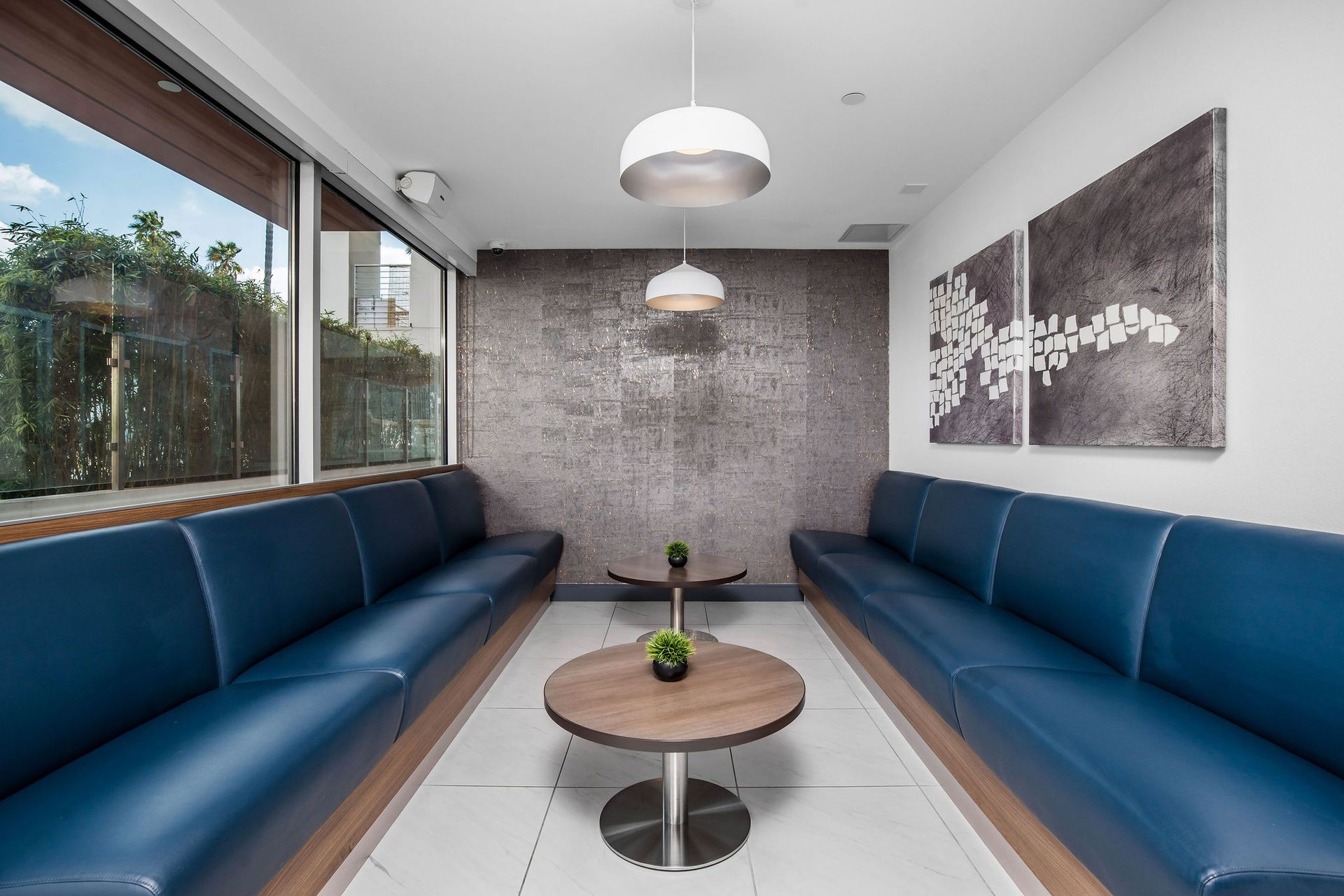 Lobby at Kenmore Property Investors LLC (2 of 2)