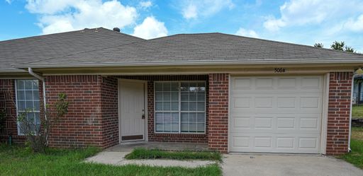 3 bed 2 bath Duplex Decatur TX