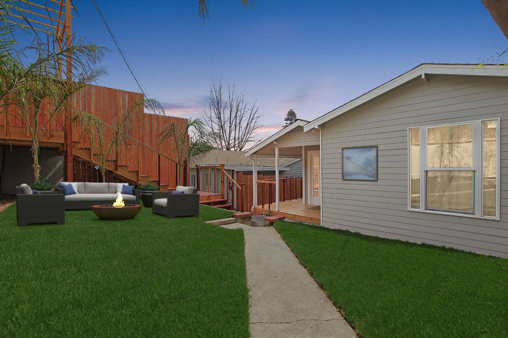 Los Angeles Apartment: 2412 Effie Street