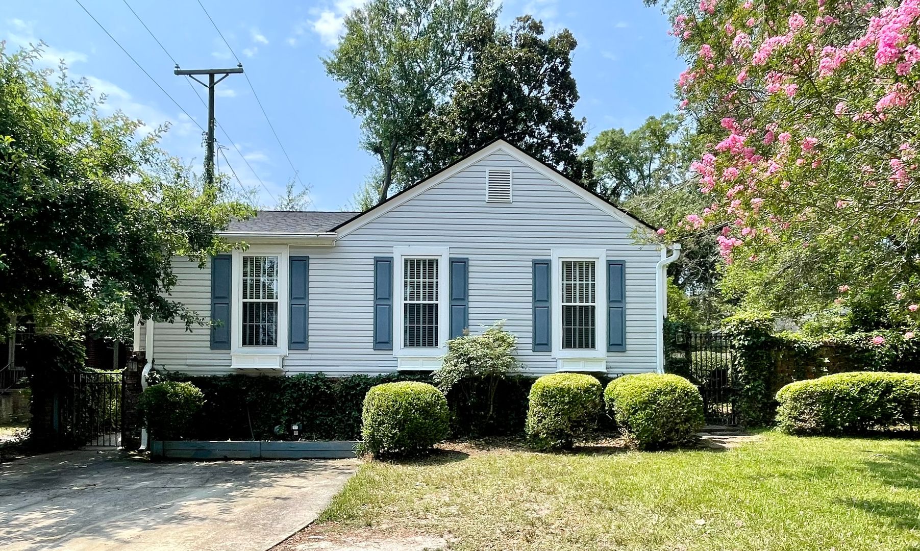 Columbia House: 4110 Cassina Rd