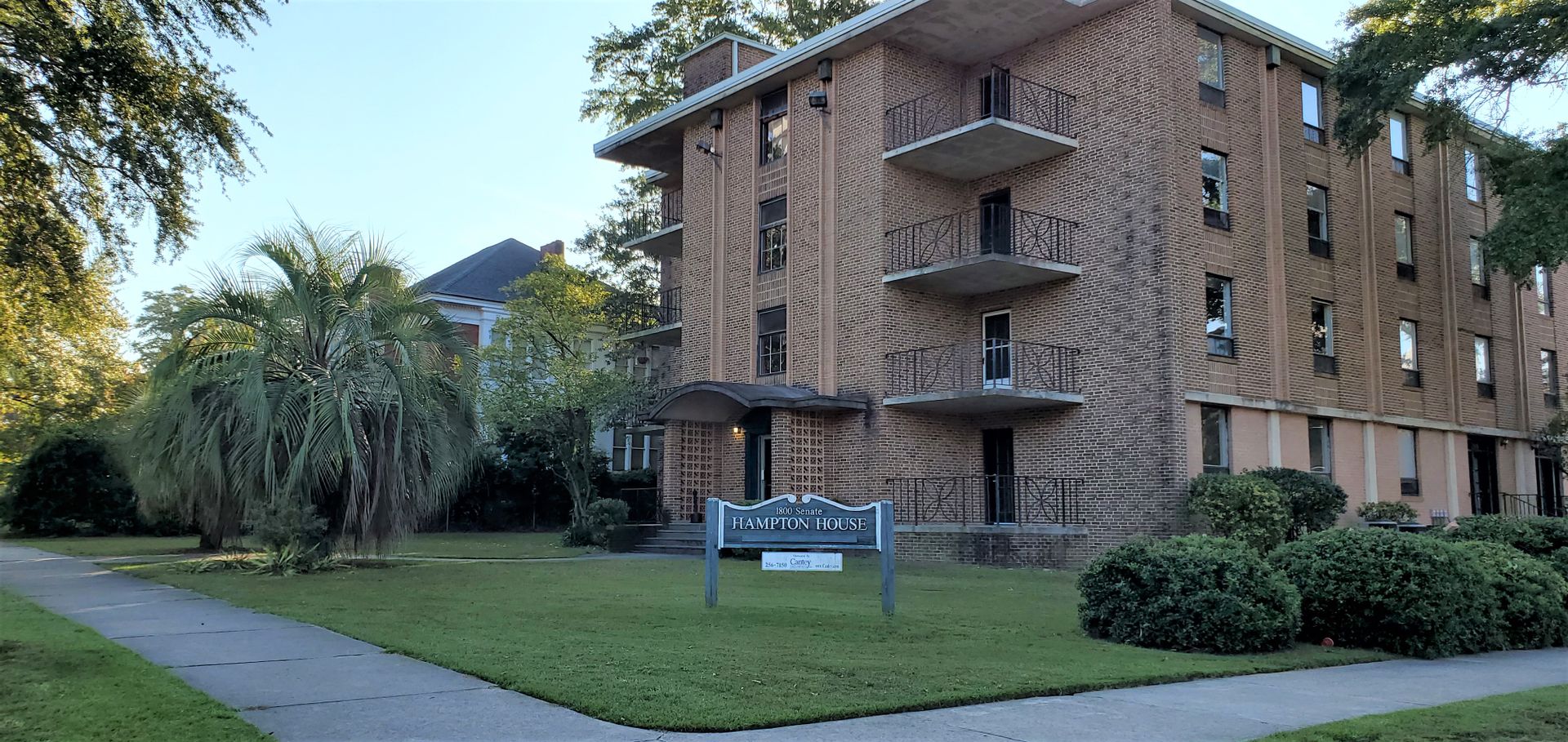 Columbia Apartment: 1800 Senate Street