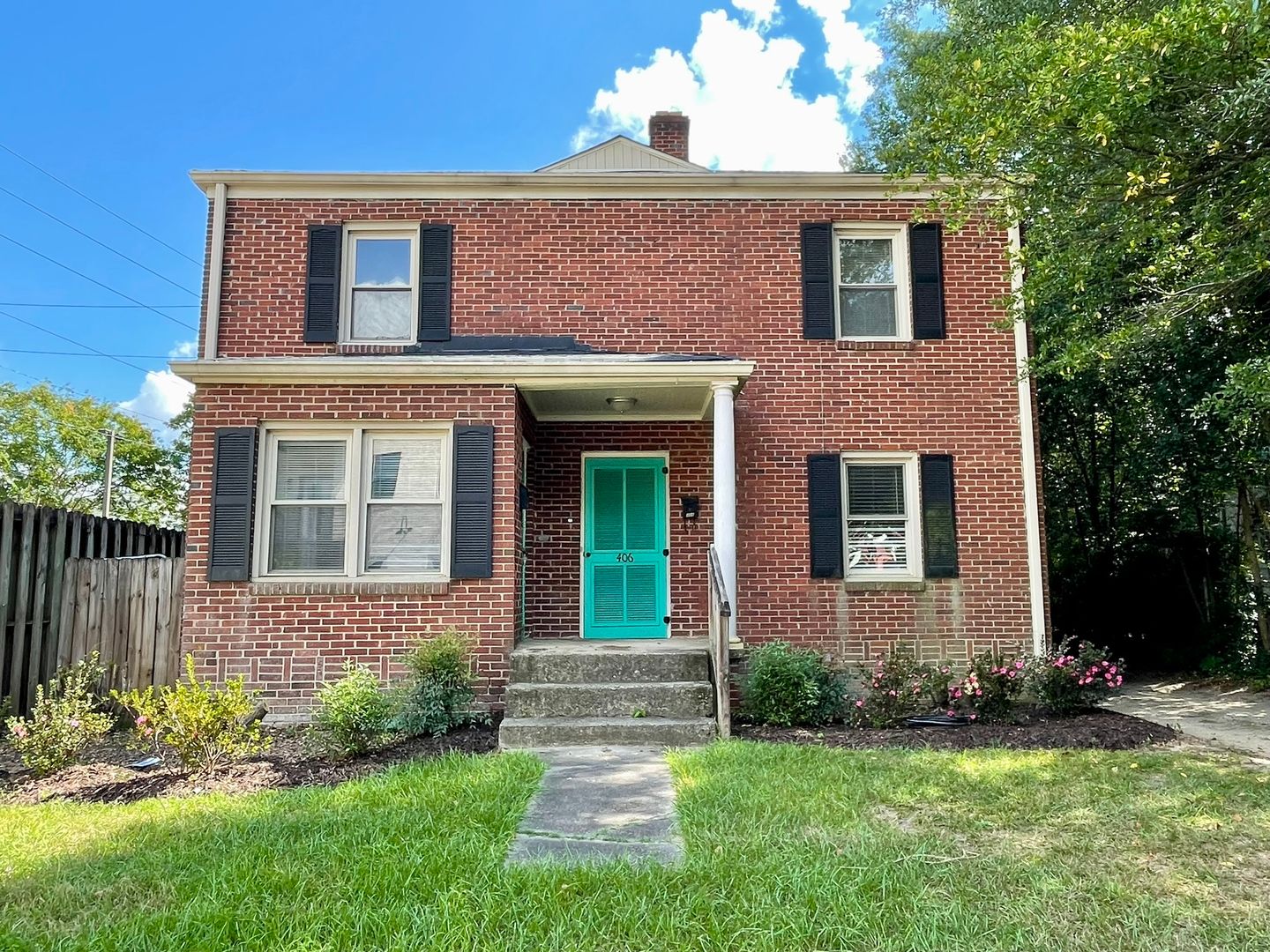 Columbia Apartment: 406-408 Graymont Ave