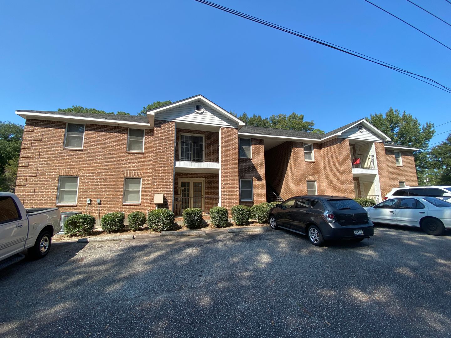 Columbia Apartment: 403 Wormwood Lane