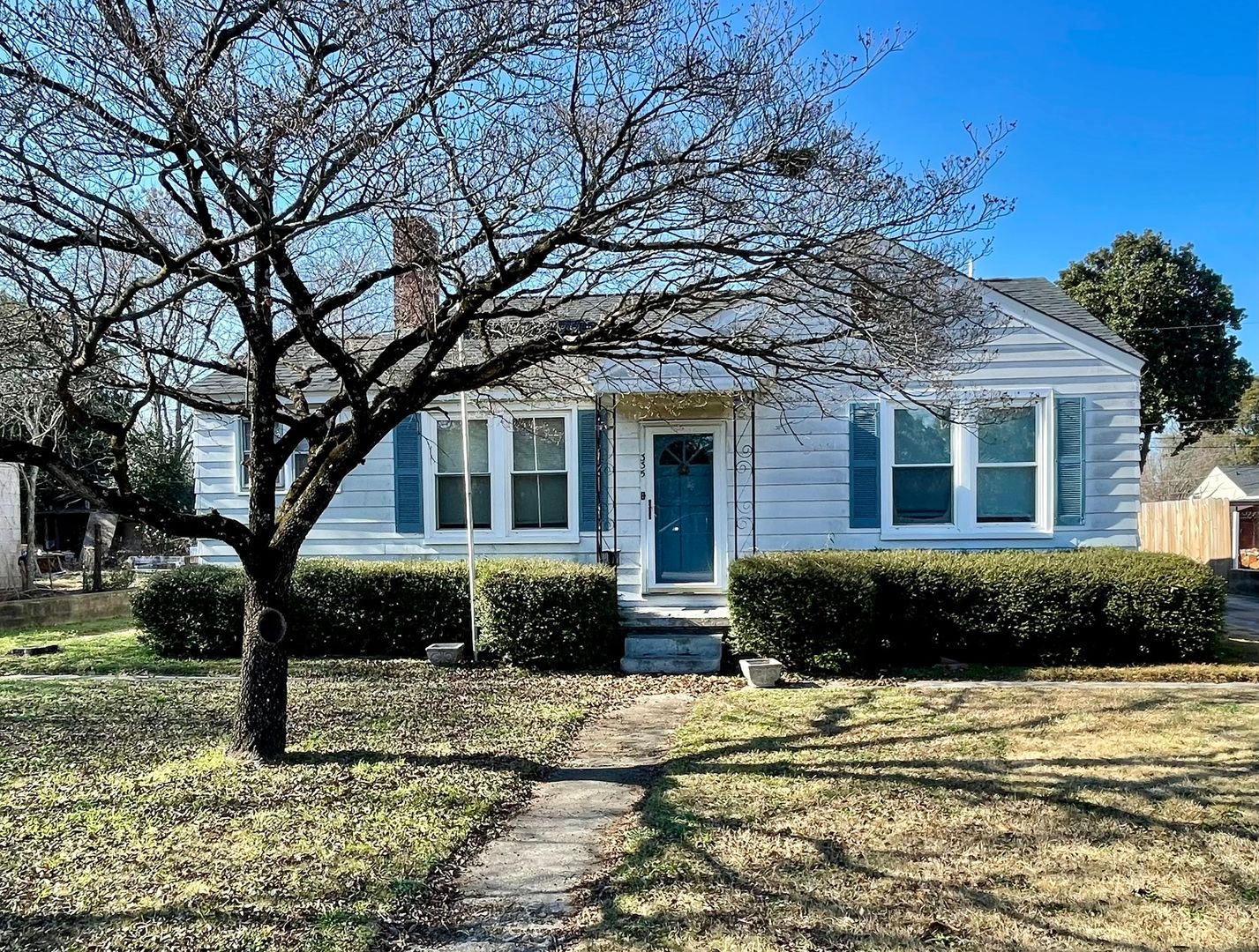 Columbia House: 335 Nevada St