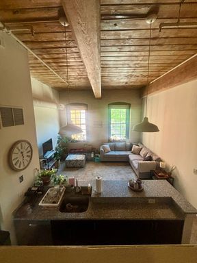 Limited Time Only - 1 Month Rent Free - Gorgeous 1 BR Loft - Steps from UMMC - Parking - Amenities - Secured Entry - Pet Friendly - 24/7 On-Site Staff! – photo 1