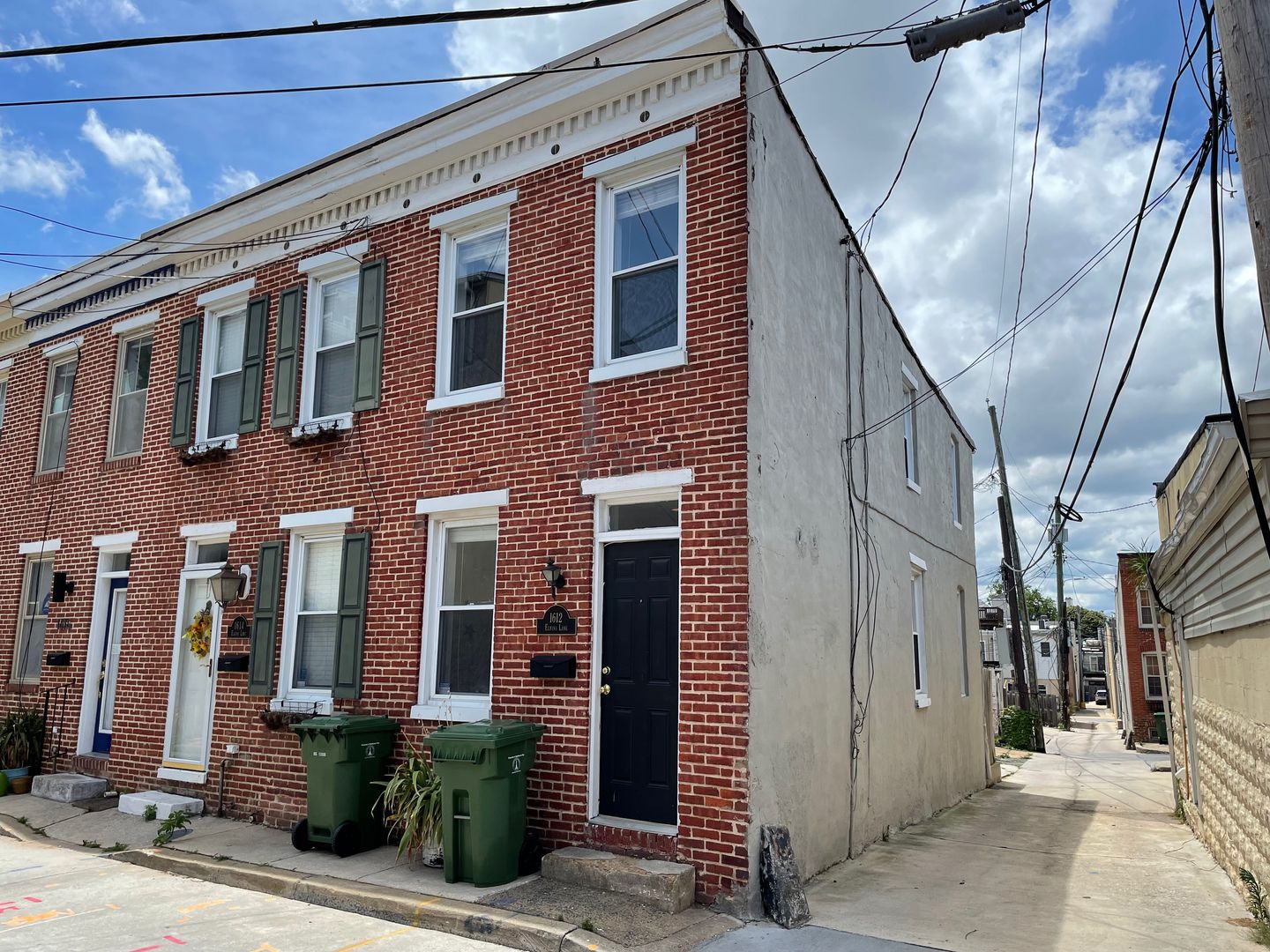Baltimore House: 1612 Elkins Lane