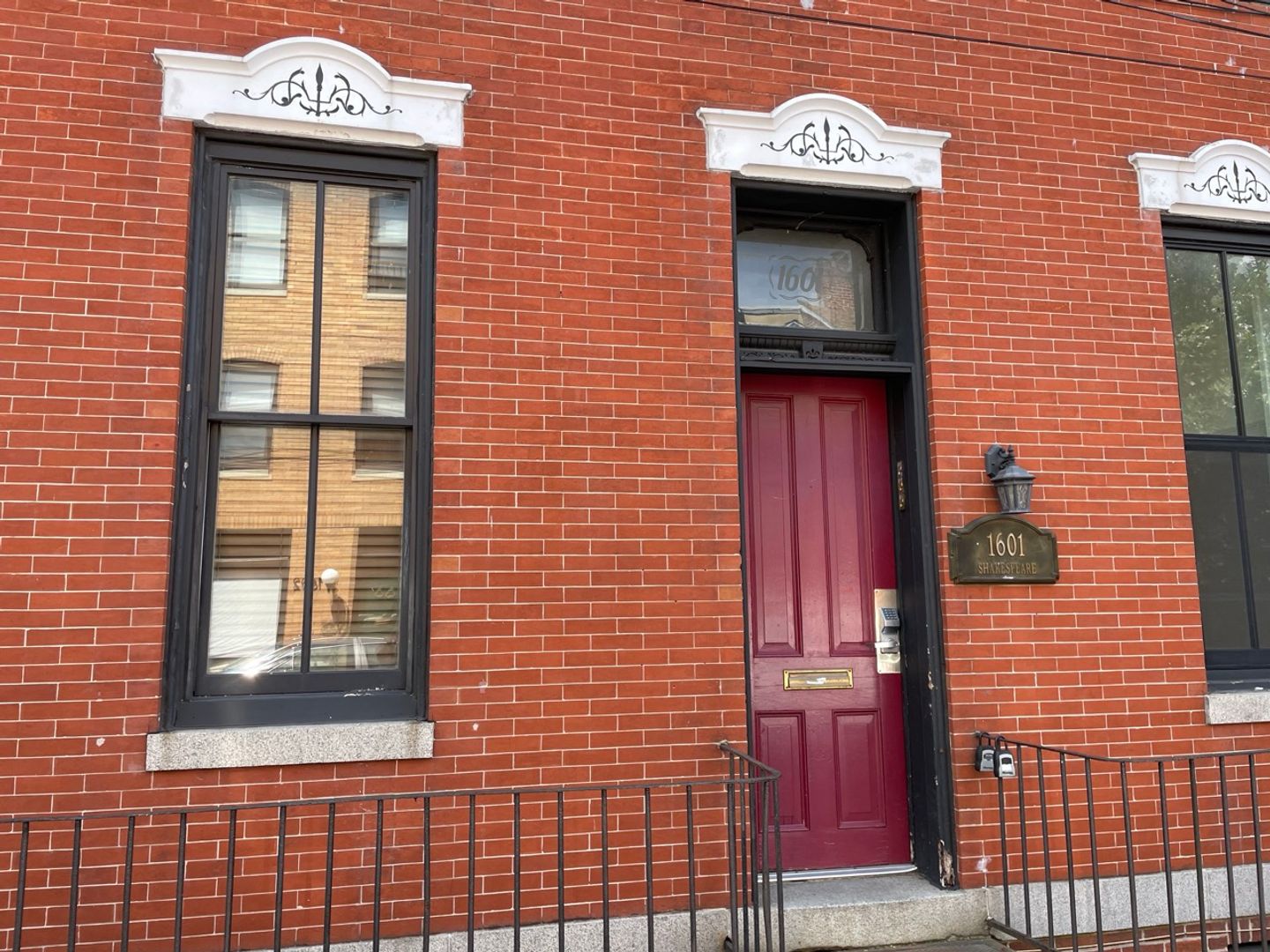Baltimore Apartment: 1601 Shakespeare St