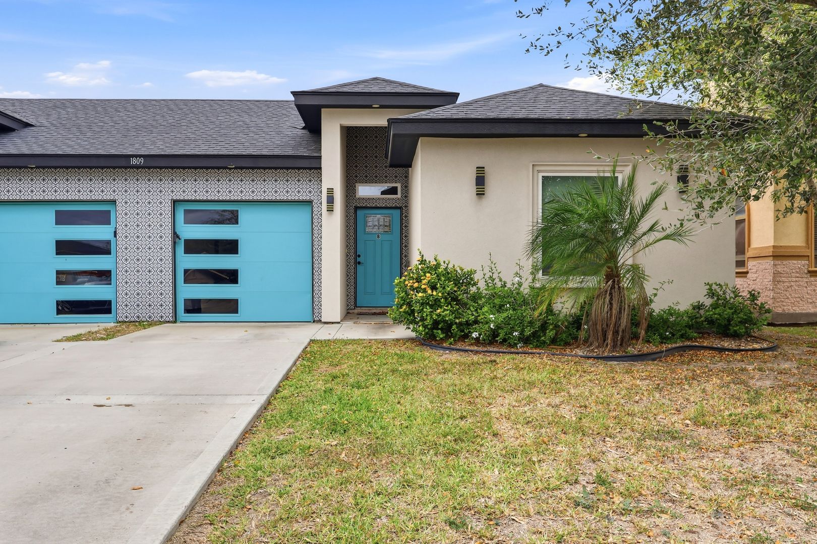 Harlingen Townhome: 1809 Pease Street