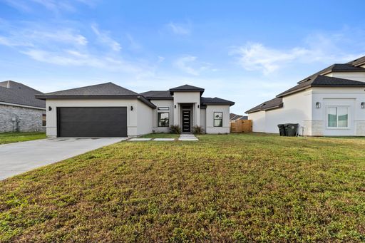 NOW AVAILABLE - 4BD/2BTH/2GAR HOME AT BROOKS ESTATES IN LA FERIA!