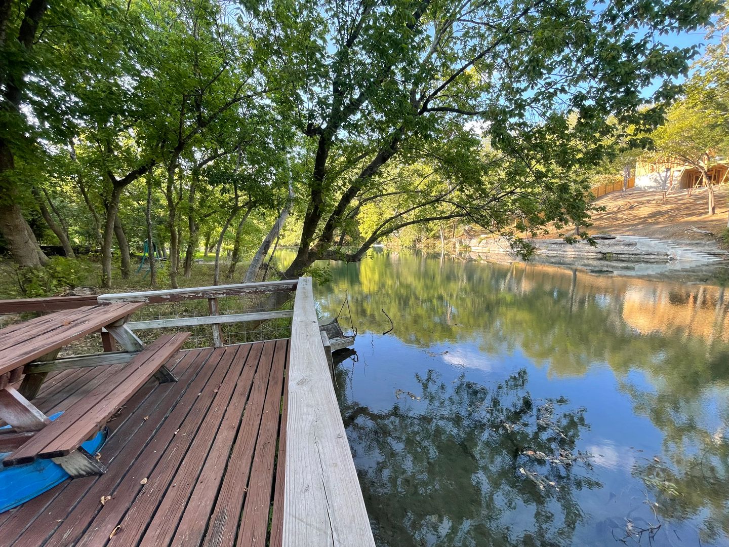 CANYON LAKE House: 653 SCARBOROUGH (PECAN VALLEY)