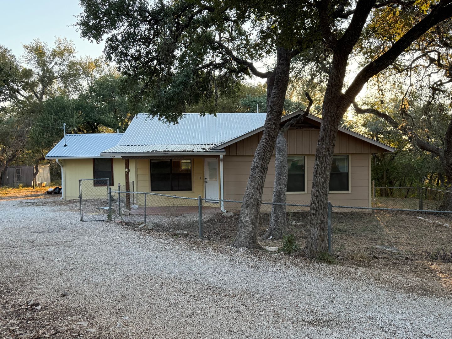 NEW BRAUNFELS House: 2100 FM 2722