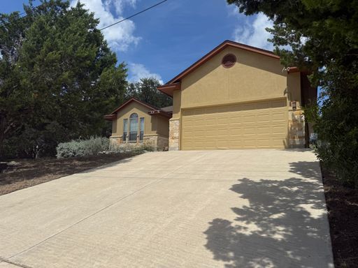 NEW ON MARKET (PRICE DROP!!) – photo 1