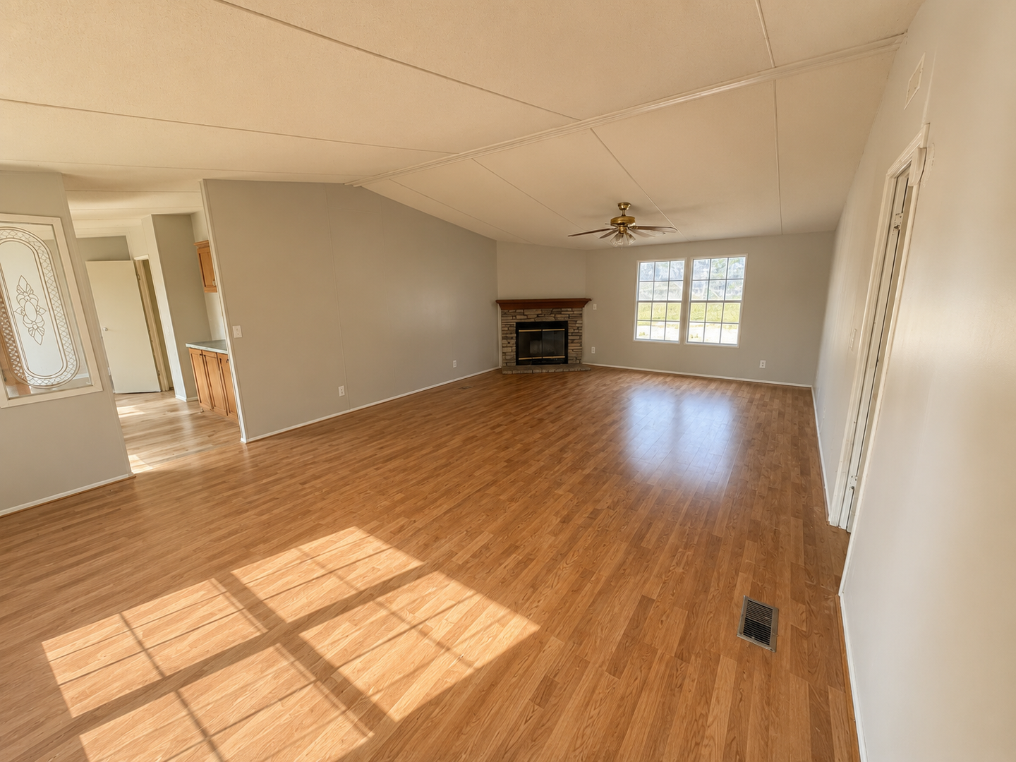 CANYON LAKE Apartment: 156 SONNYLAND