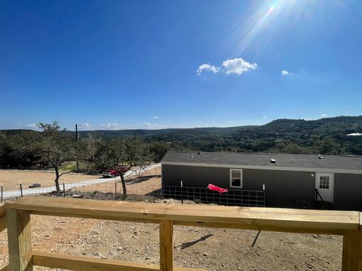 NEW ON MARKET (PRICE DROP!!) – photo 1