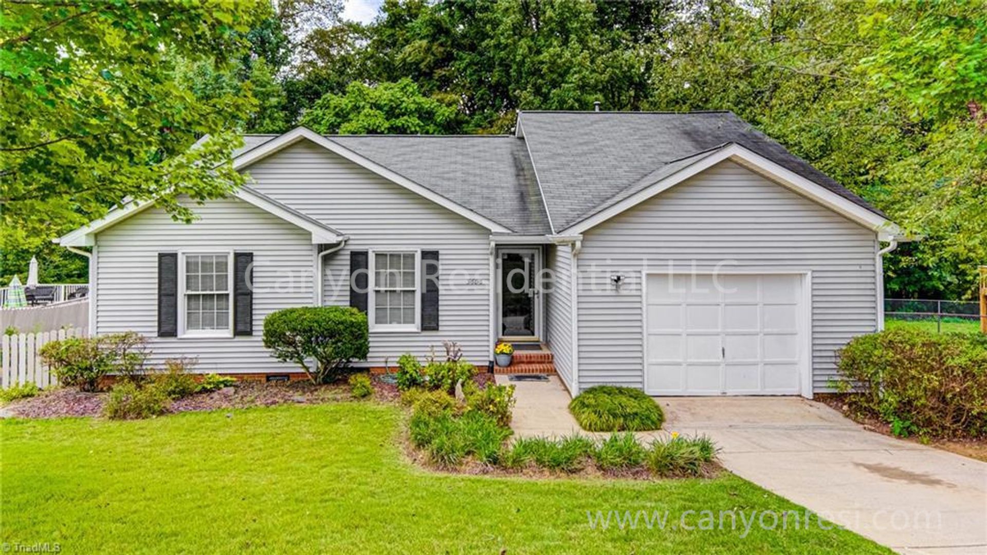 Greensboro House: 5606 Green Apple Drive