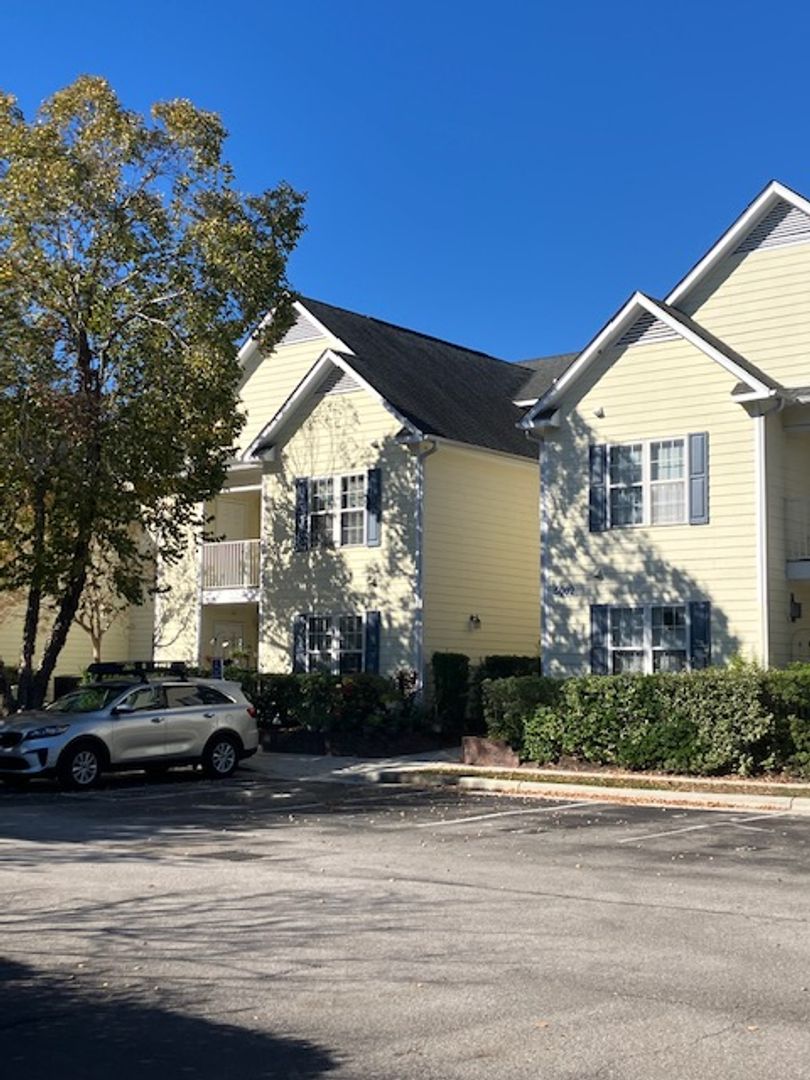 Wilmington Apartment: 5002-7 Hunters Trail