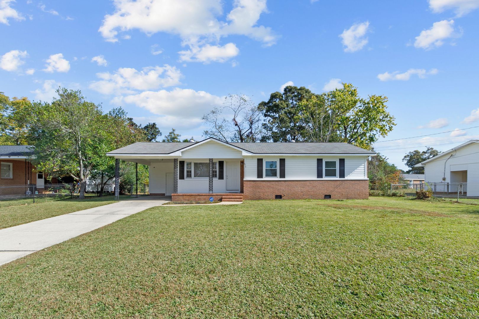 Fayetteville House: 5414 Plateau Road