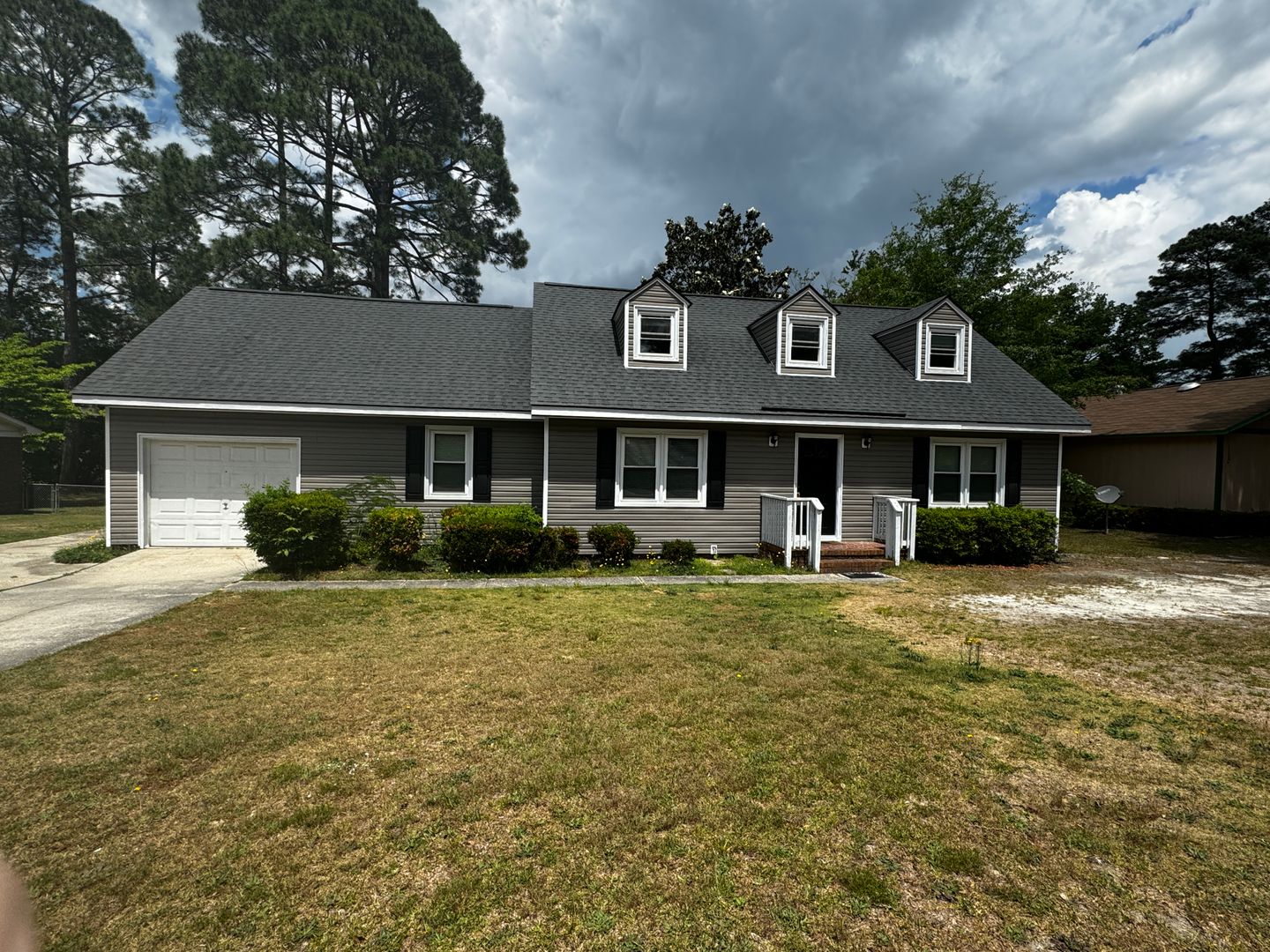 Fayetteville House: 1862 Geiberger Drive