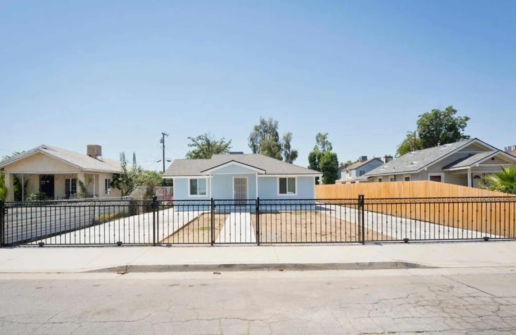 Bakersfield Apartment: 3619 L St.