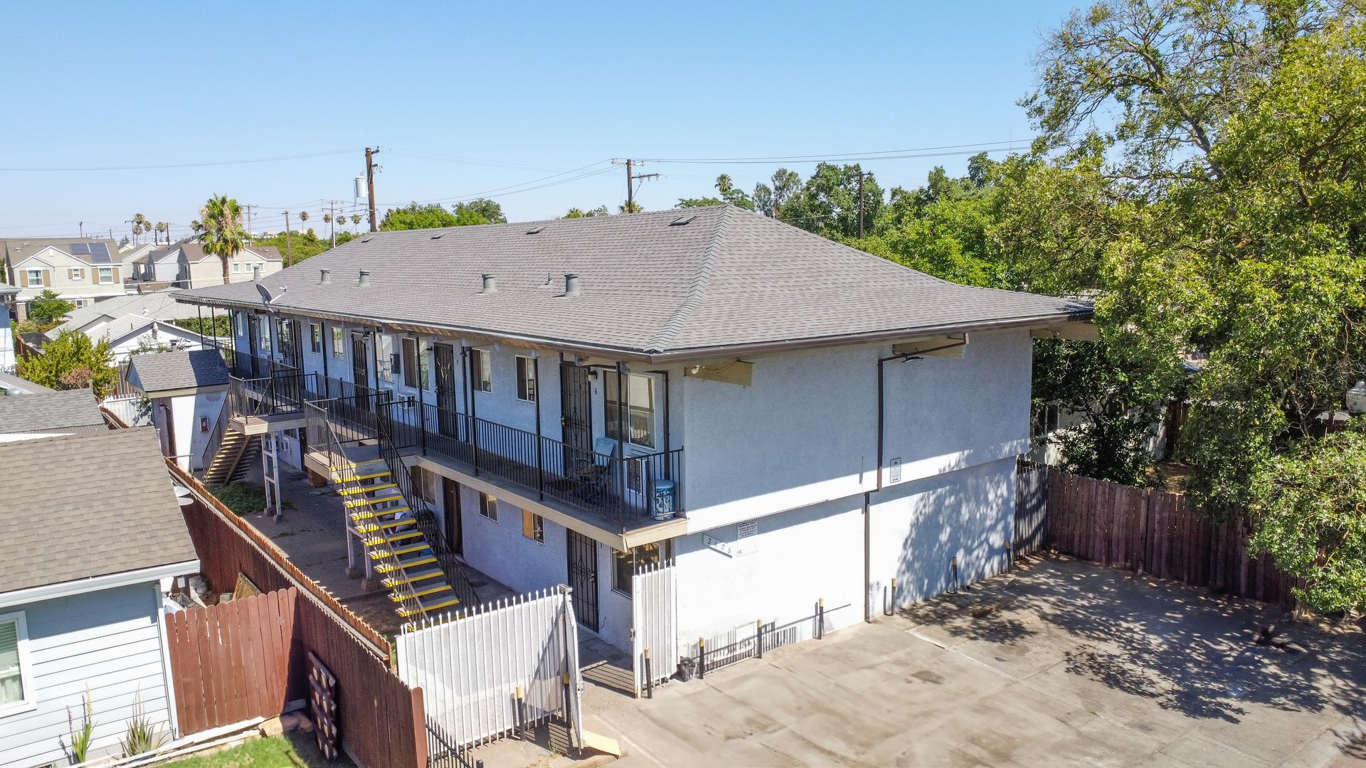 Sacramento Apartment: 2408 Empress Street