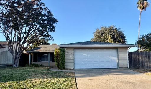 6349 Edgerton Way | 3-Bedroom Carmichael Home with a Sunroom, Fenced Yard & 2-Car Garage – photo 1