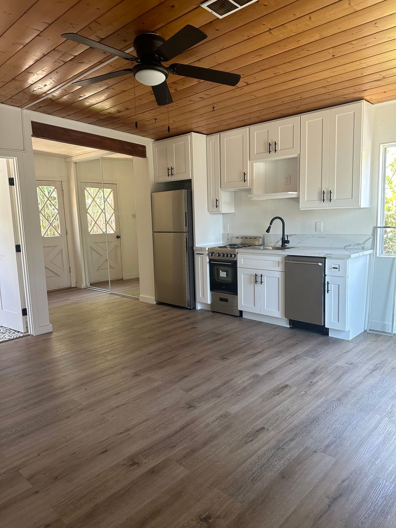 San Diego Apartment: 728-736 Bush Street
