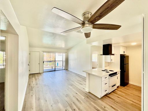 Beautifully Remodeled Upstairs 2BR/2BA • $800 Off First Full Month's Rent (OAC) – photo 1