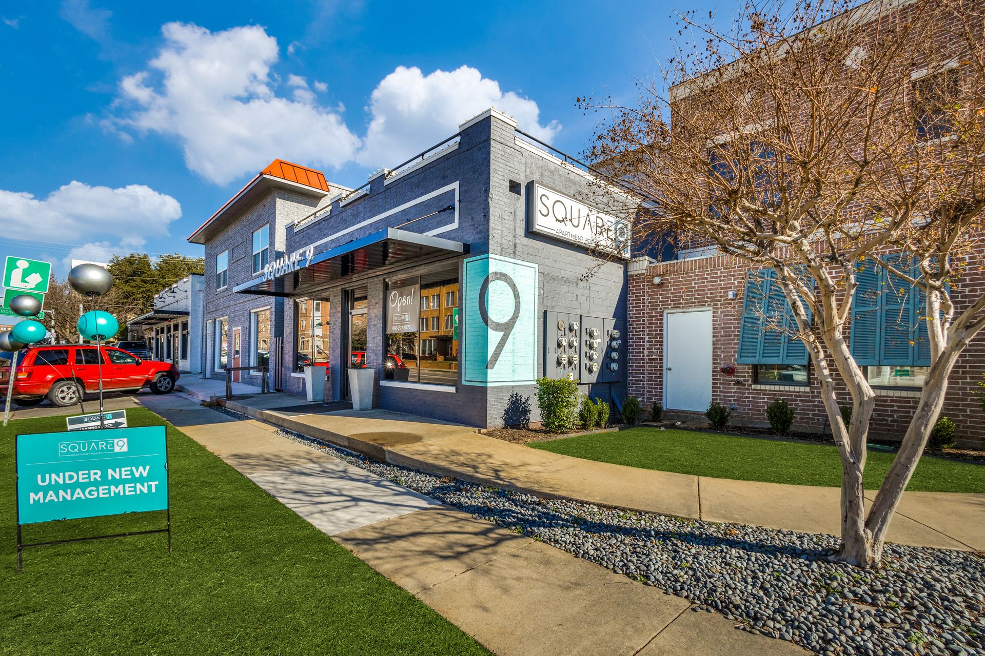 Denton Apartment: 315 S. Locust St,