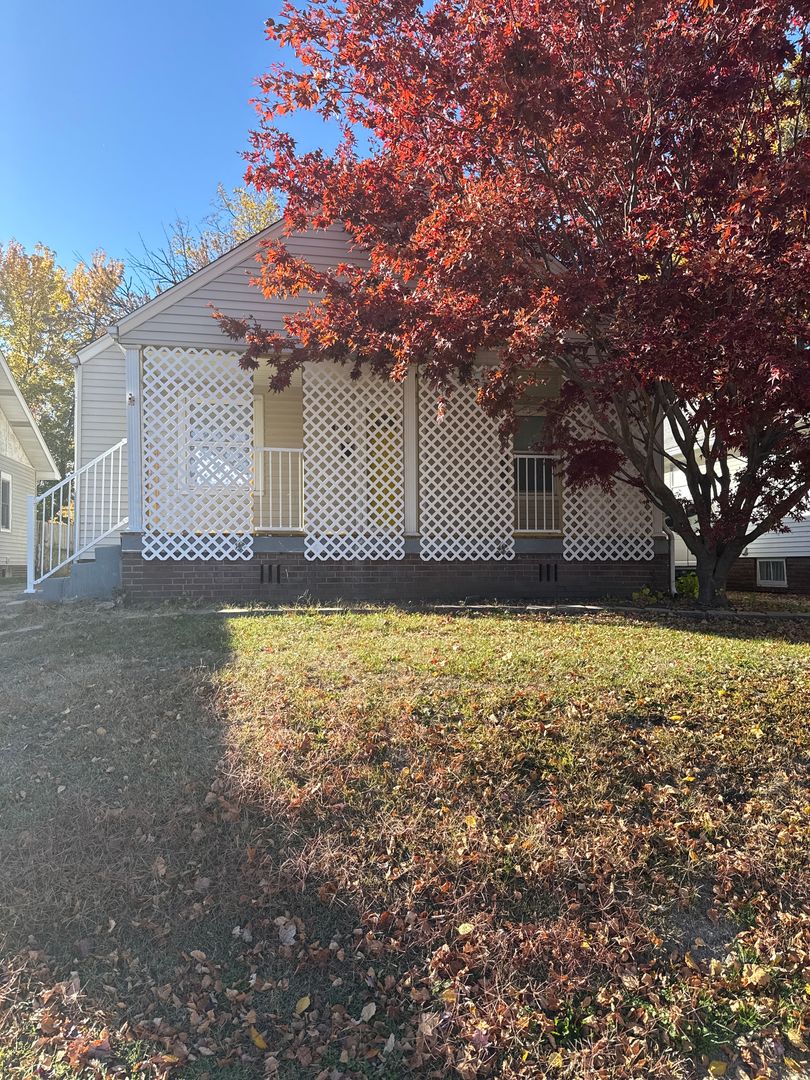 Springfield House: 2341 S. 4th Street