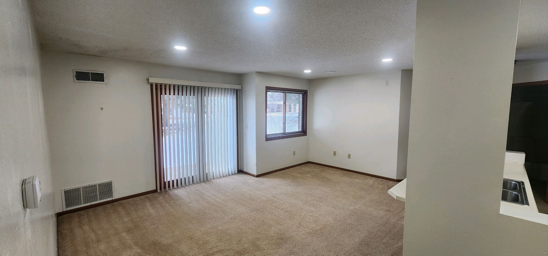 4534 Douglas Avenue, Des Moines, IA 50310