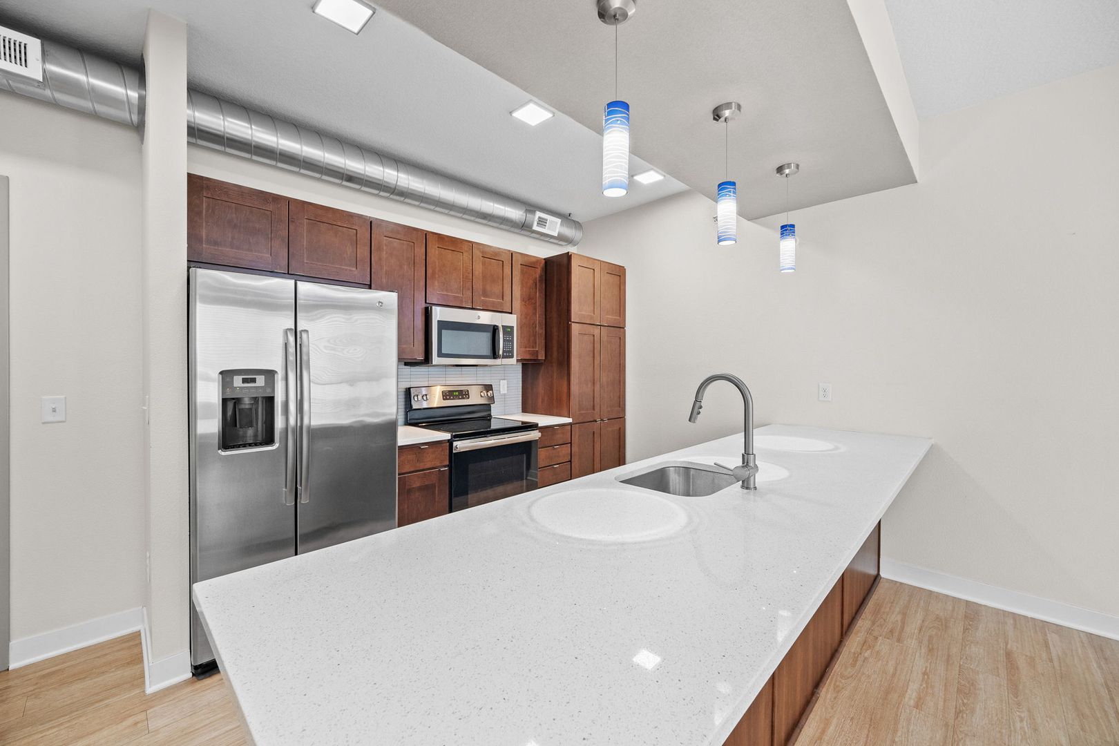 Des Moines Apartment: 915 Mulberry