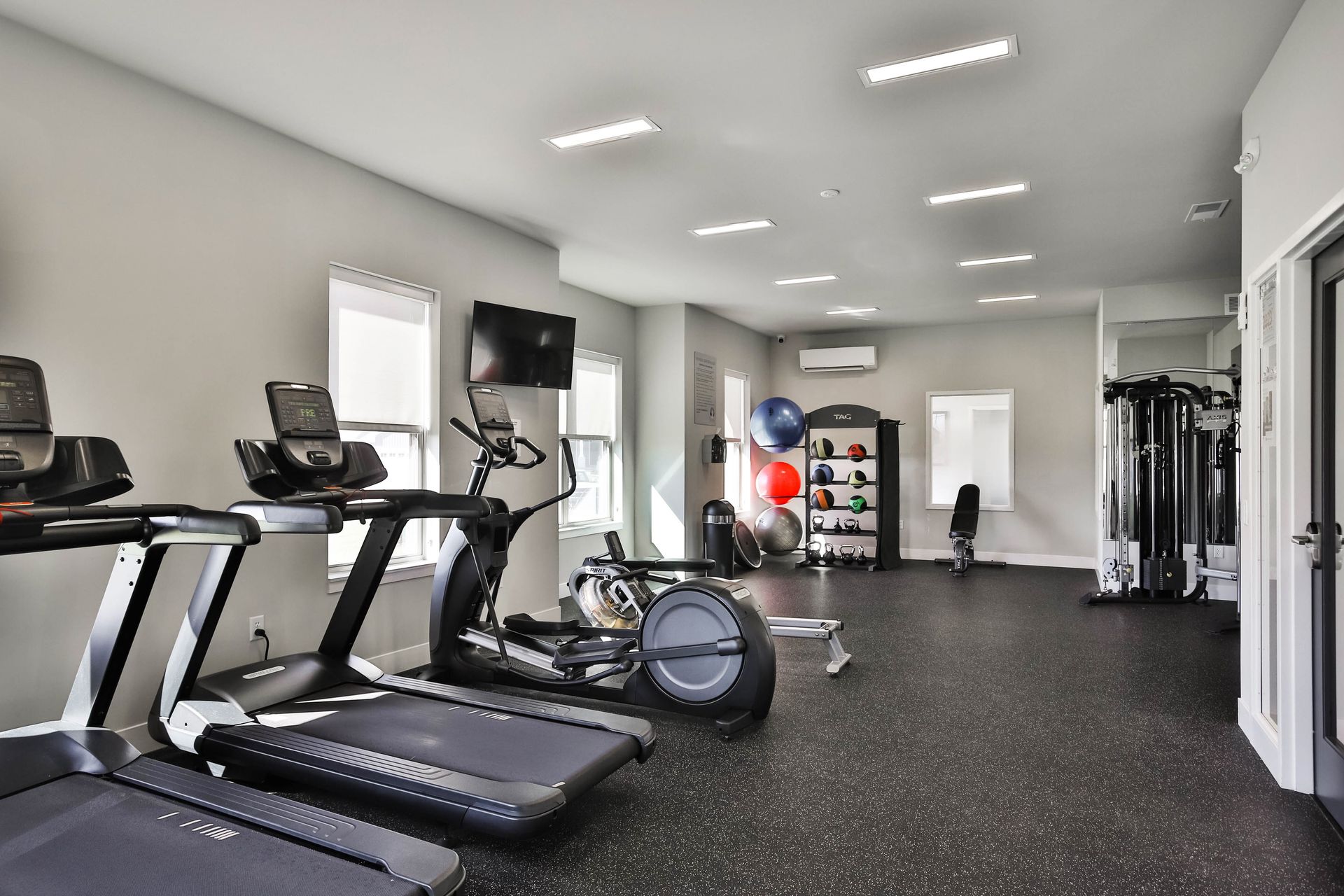 Gym at Villas on the Prairie (2 of 8)