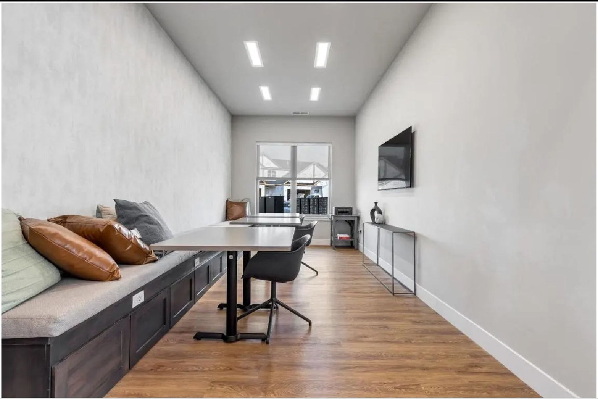 The Prairie Luxury Apartments 11 of 12