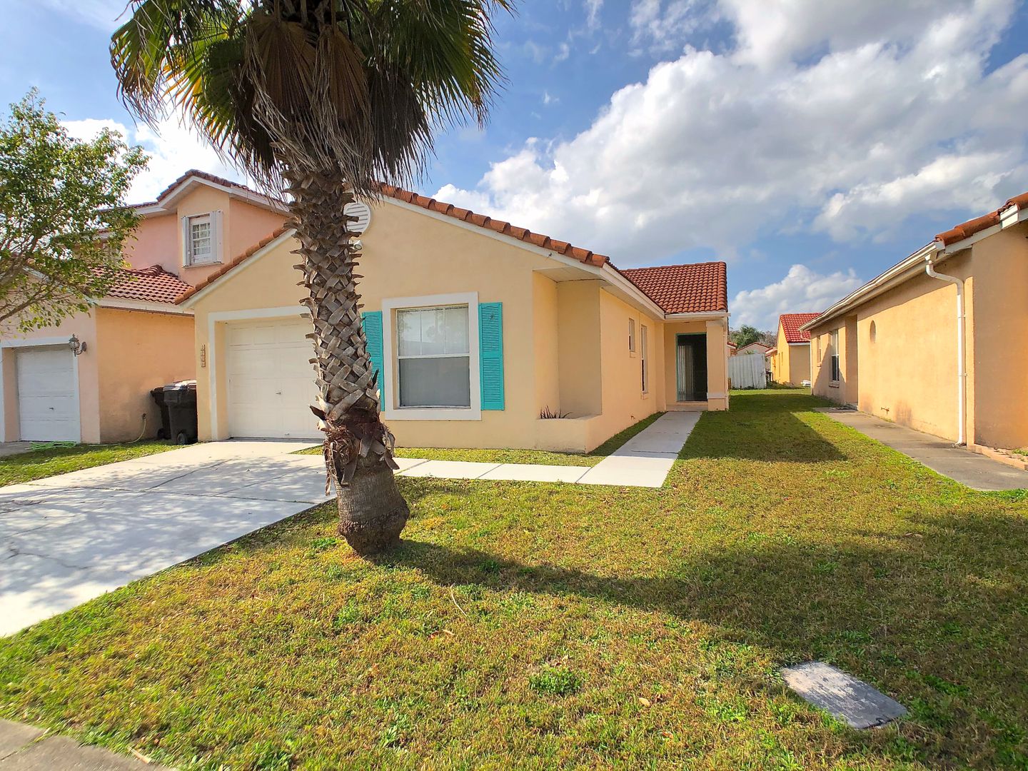 Kissimmee House: 2298 Santa Lucia St