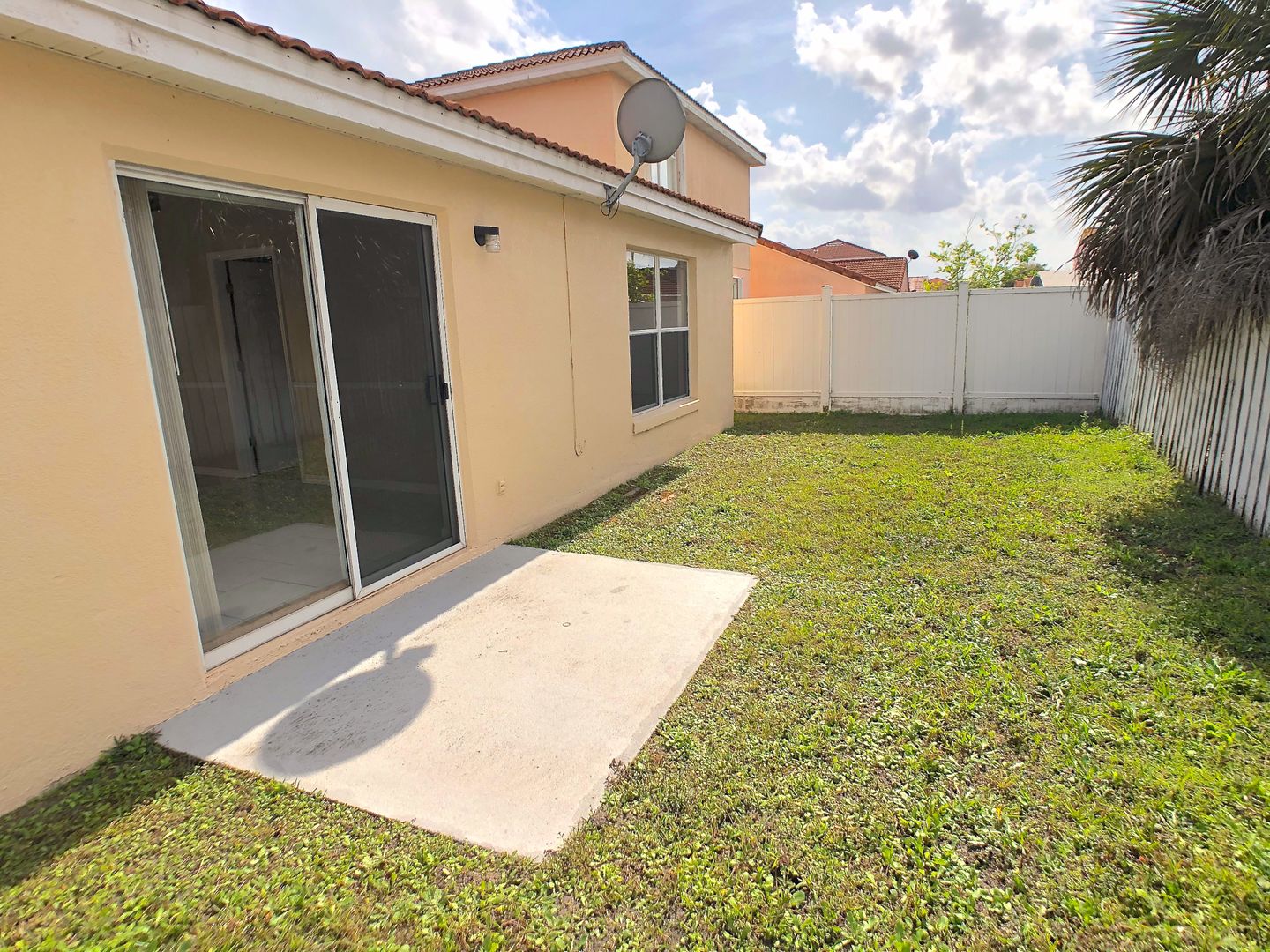 Kissimmee House: 2298 Santa Lucia St