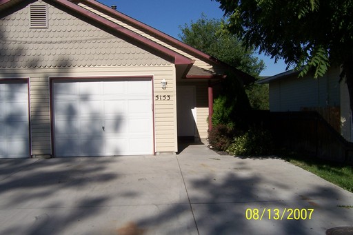 3 bedroom duplex on Pierce Park – photo 1