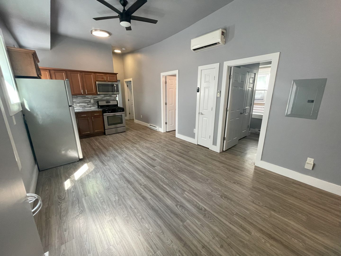 Albany Apartment: 153 Western Ave