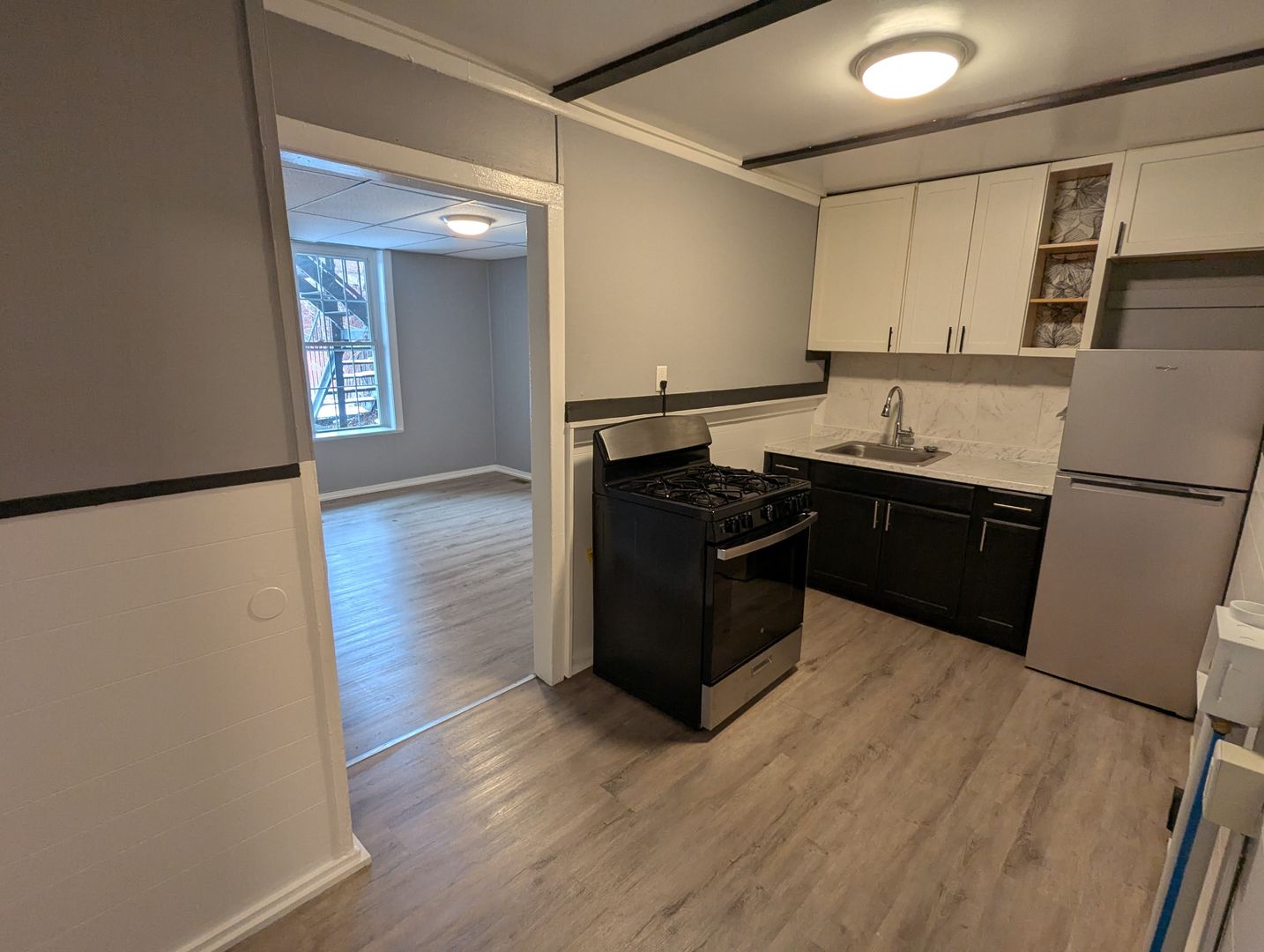 Cohoes Apartment: 35 Main St