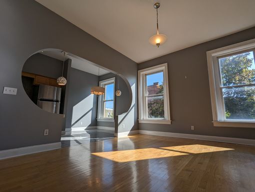 1 Bed/1 Bath w/ Washer + Dryer Free in Building!