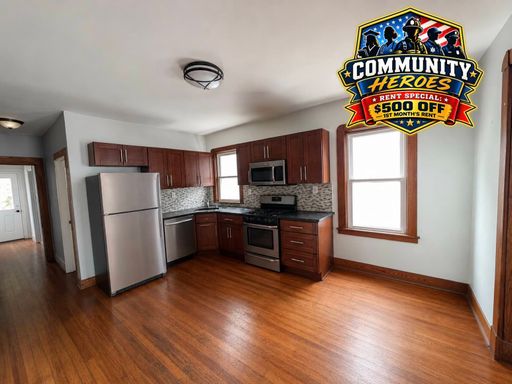 8 Bed/2 Bath with Free Off-Street Parking - Downtown Albany! – photo 1