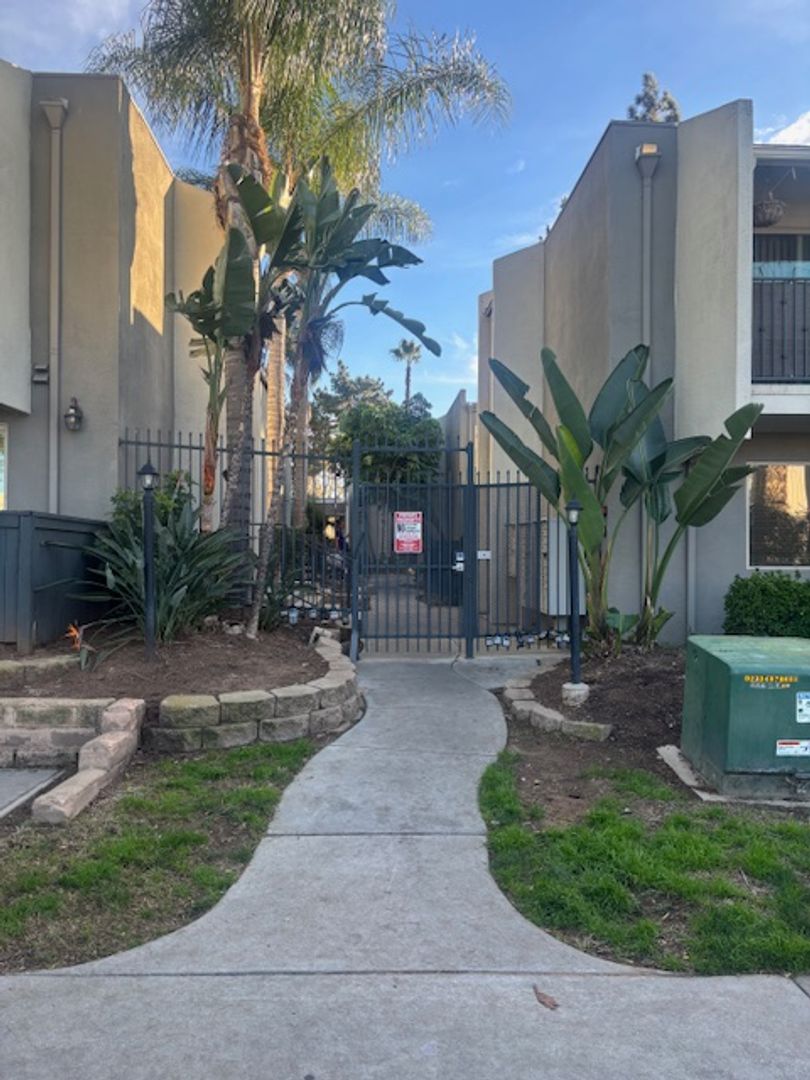 EL CAJON Condo: 1045 PEACH AVENUE #6