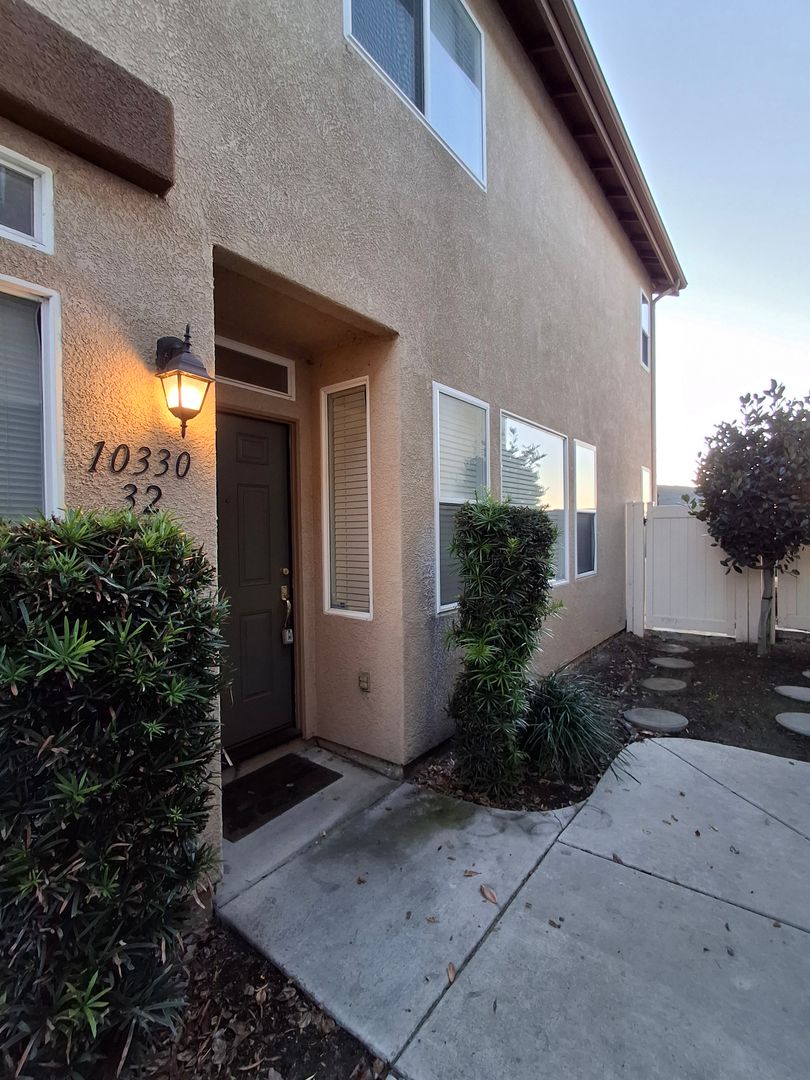 San Diego Townhome: 10330 Scripps Poway Prkwy #32