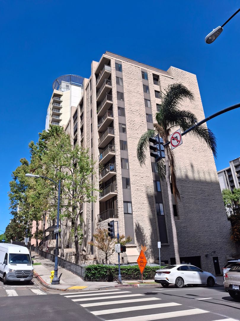 San Diego Condo: 1333 8th Ave. #302 - 8th AVE 302