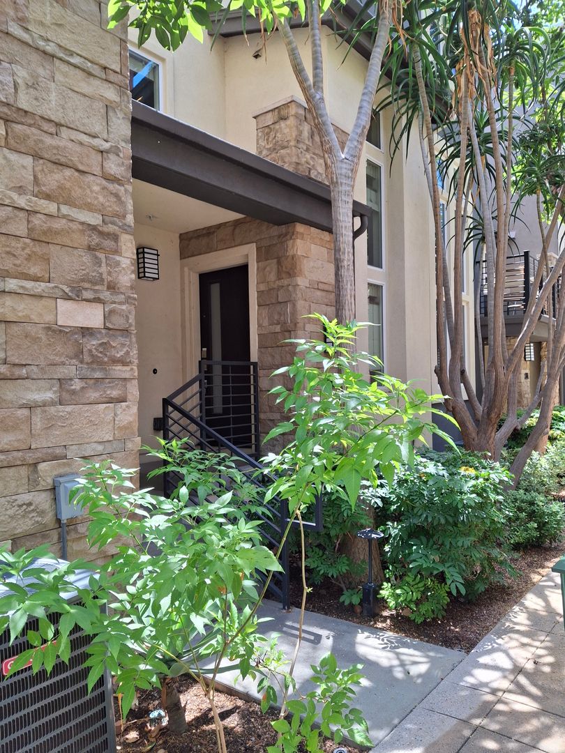 San Diego Townhome: 7863 Inception Way