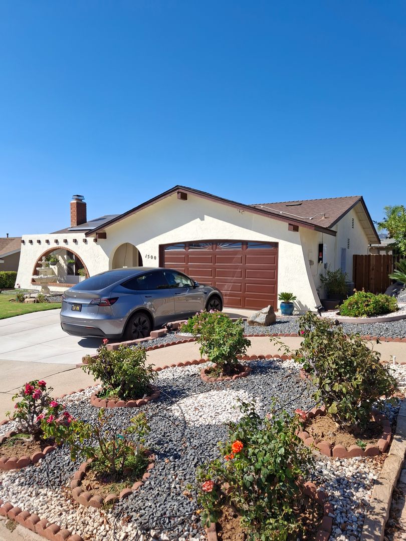 San Marcos House: 1500 Knob Hill Rd.