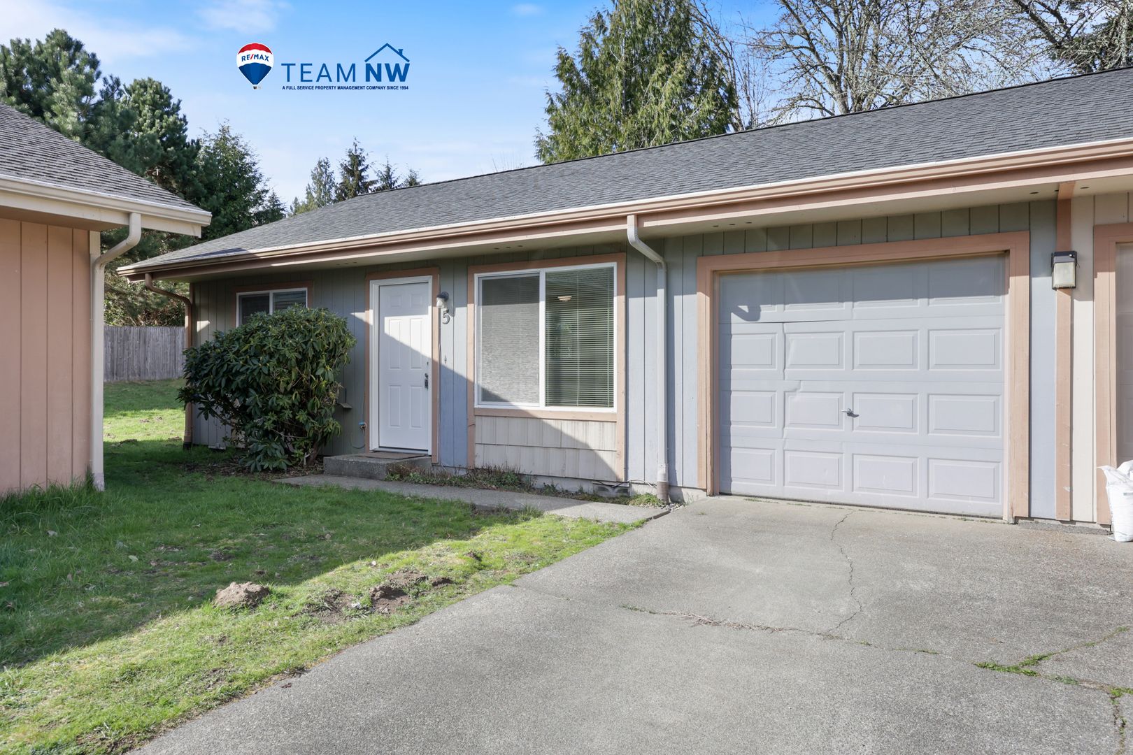 Olympia House: 2210 26th Ave NE #5