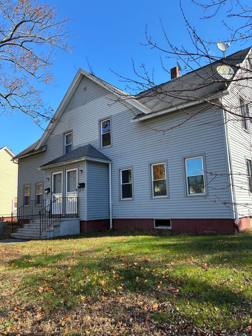 Plainfield House: 63 Second St