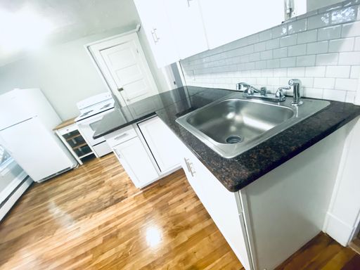 Eye-Catching 2 Bedroom located in downtown Augusta