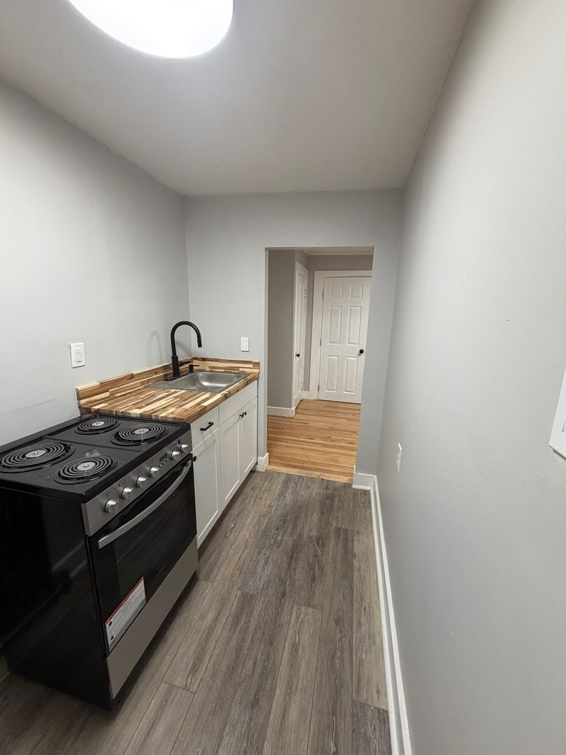 Augusta Apartment: 58 Winthrop Street