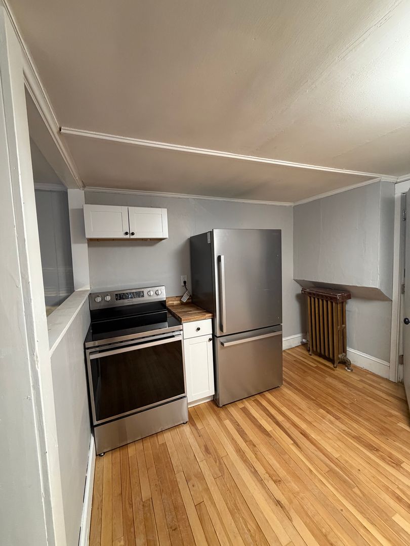 Augusta Apartment: 58 Winthrop Street